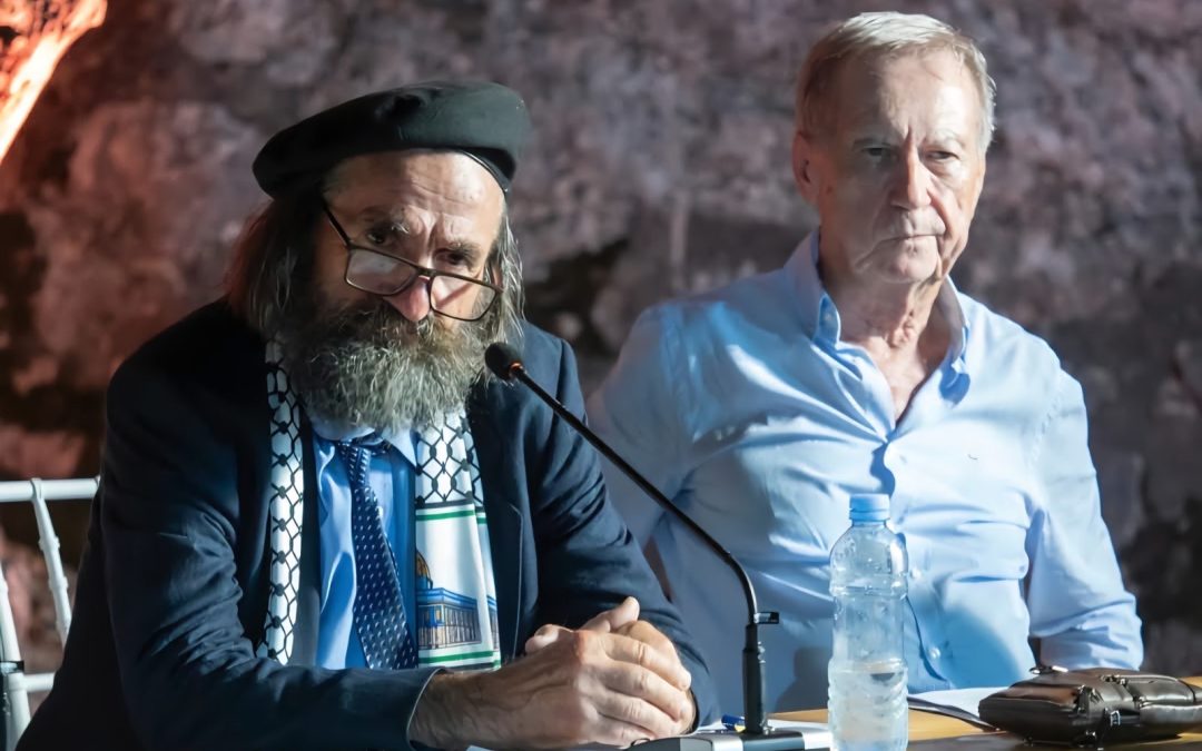 Kratka analiza rasprave Junaka apsurda, kultnog djela Slobodana Tomovića koju je izložio rektor Univerziteta “Adriatik” Bar, prof.dr Stevo Nikić
